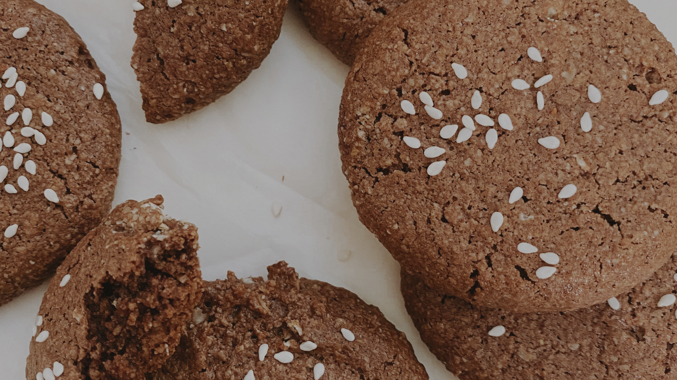 Eversio Wellness AWAKEN Cacao Tahini Cookies 