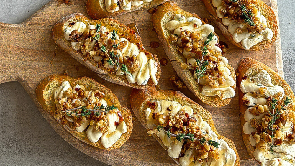 Whipped Goat Cheese Crostini ft 6MB