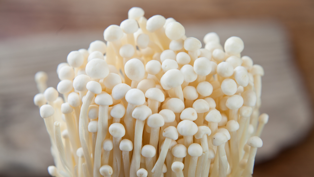 enokitake mushrooms